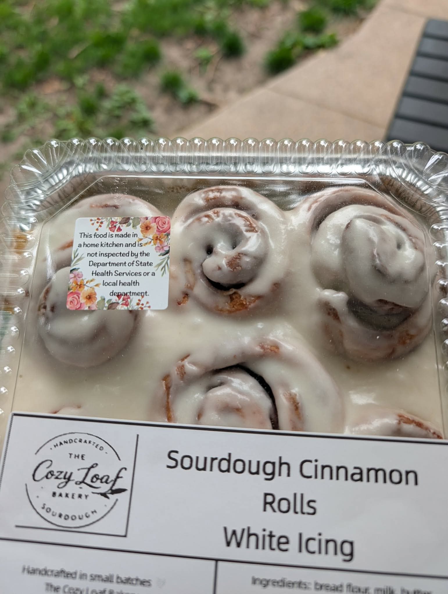 Cinnamon Rolls with Traditional Icing